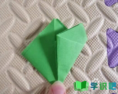 如何剪五角星用折纸一刀剪下？ 第4张