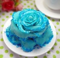 怎么做最好吃的蓝色妖姬翻糖蛋糕？