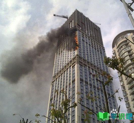 在高楼大厦写字楼遇火灾怎么办？ 第5张