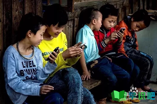 孩子爱玩手机怎么办？