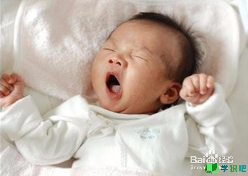 新生婴儿晚上睡觉总是闹怎么办？