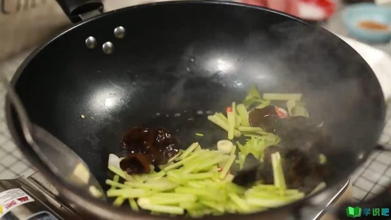 怎么做好吃的芹菜炒牛肉？ 第10张